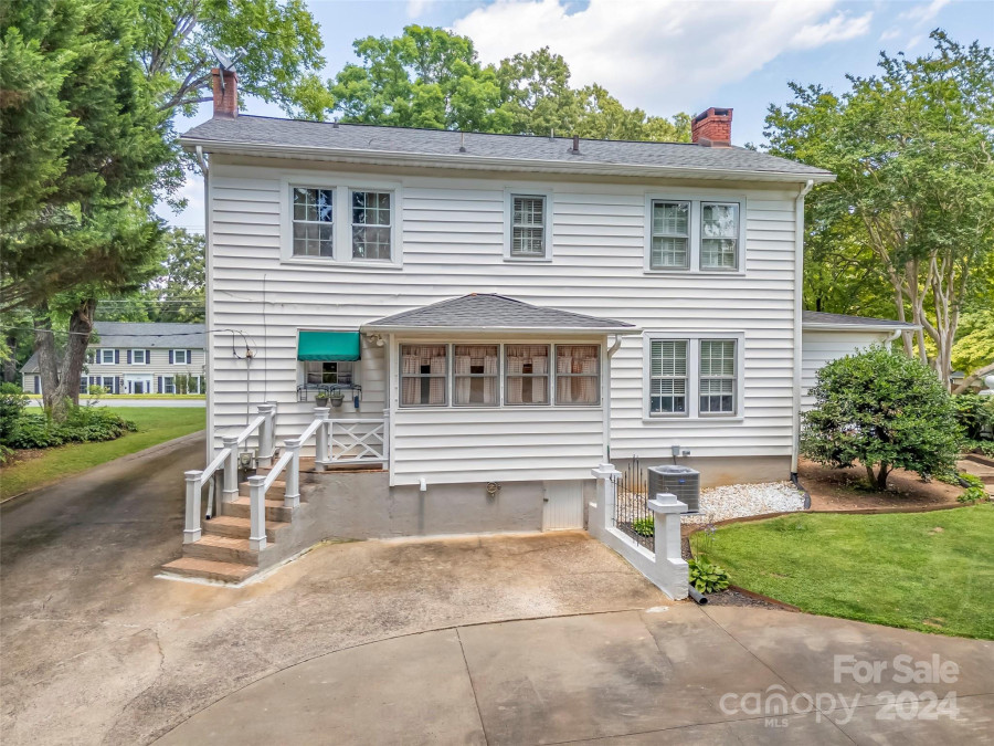 465 Washington St Rutherfordton, NC 28139