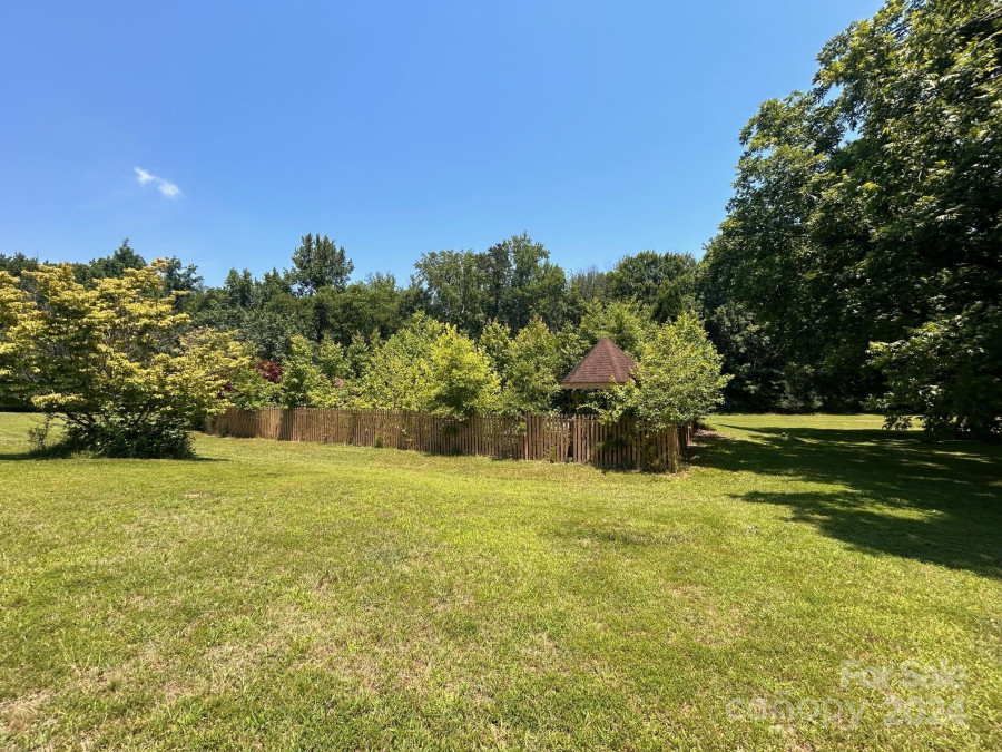 32485 Valley Dr Albemarle, NC 28001