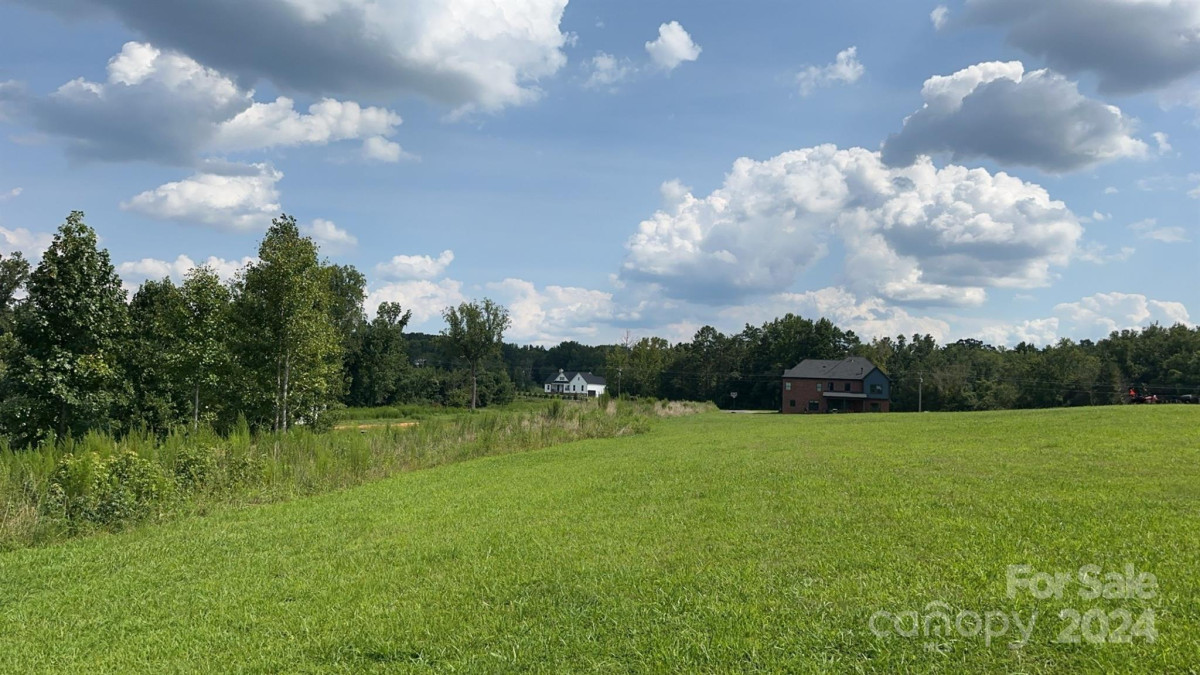 2354 Boheler Rd Clover, SC 29710