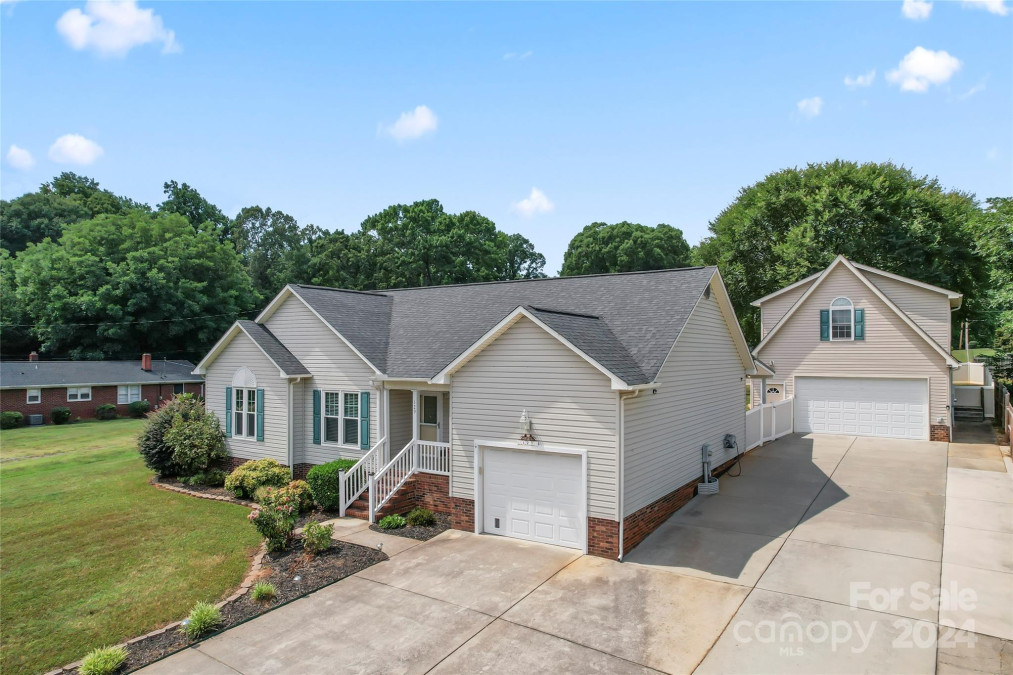 129 Rainbow St Concord, NC 28025