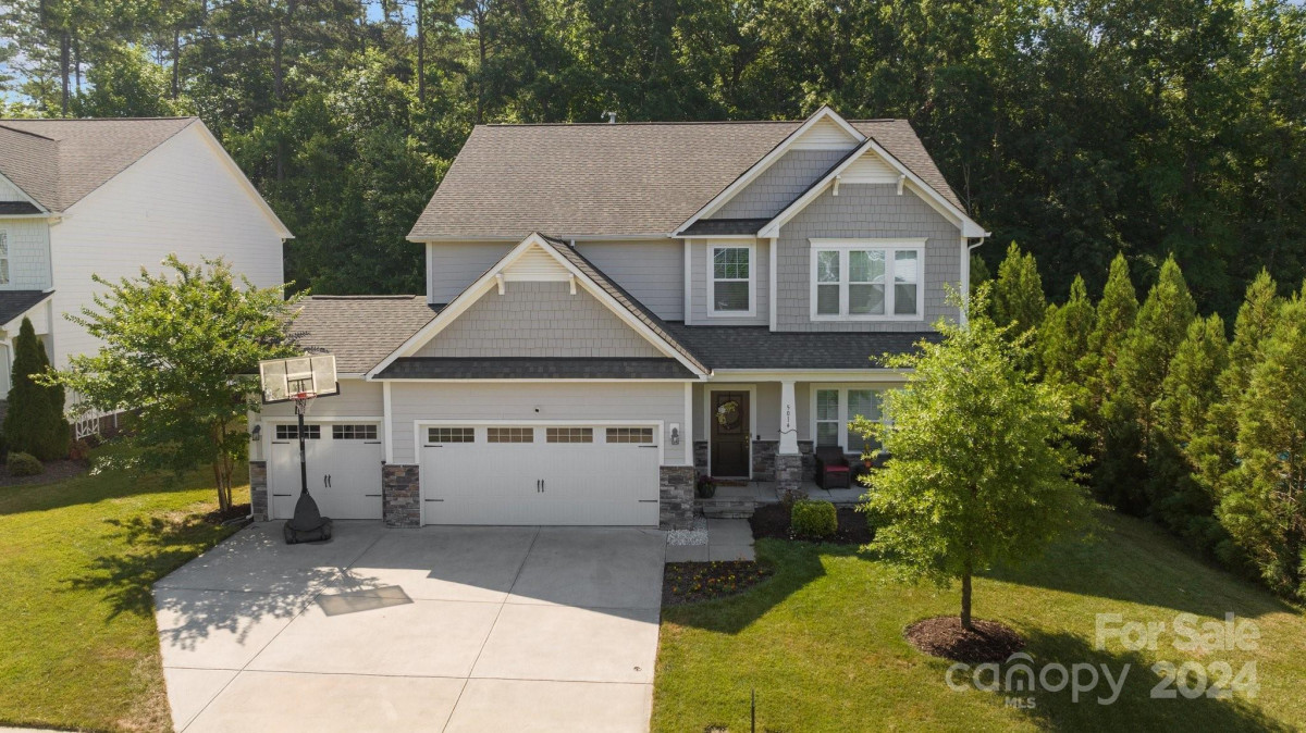 5014 Stonehill Ln Matthews, NC 28104