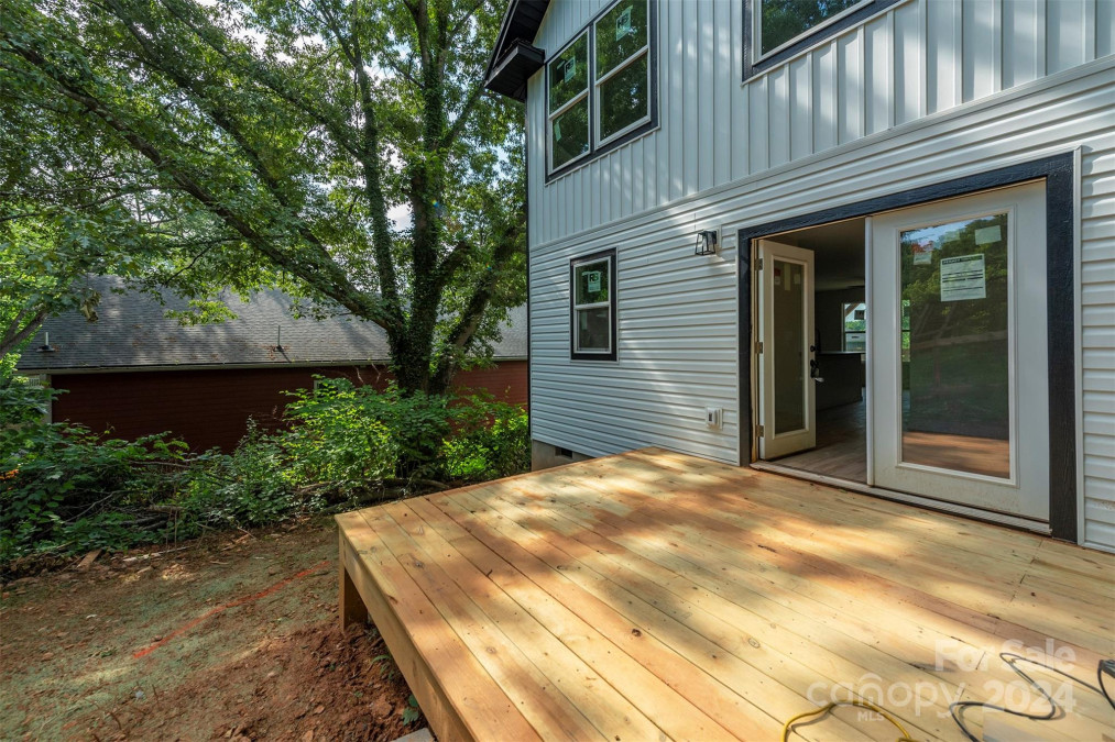 15 Alta Ave Asheville, NC 28803