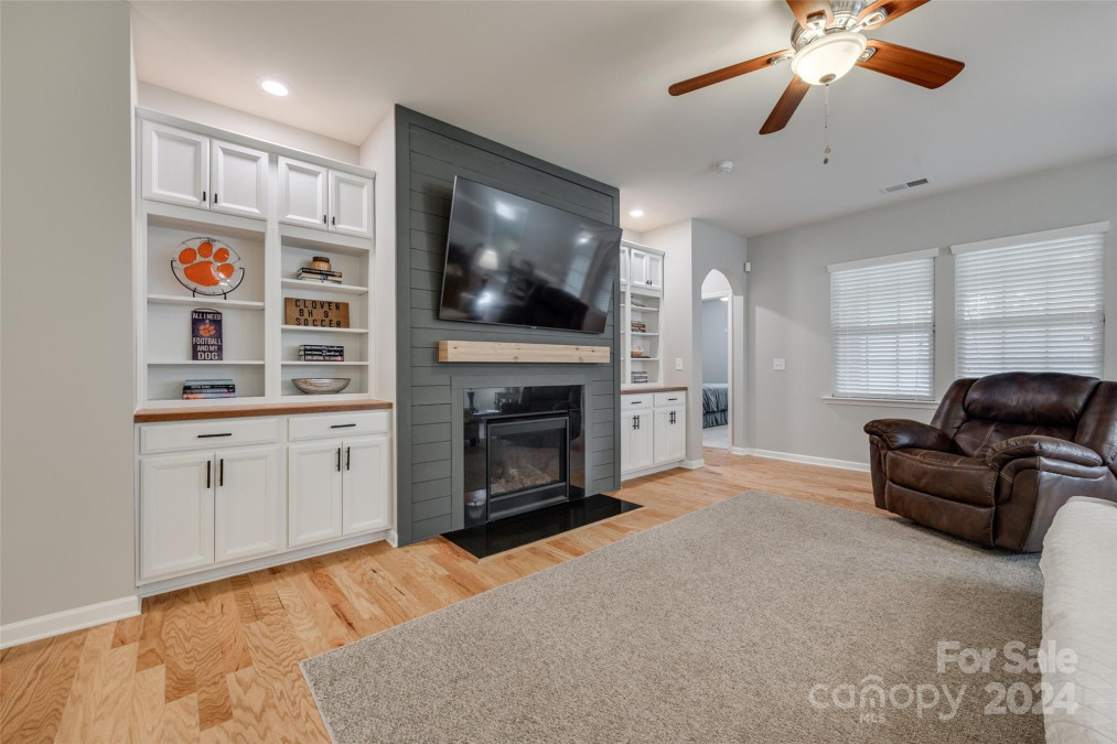 378 Kentmere Ln Clover, SC 29710