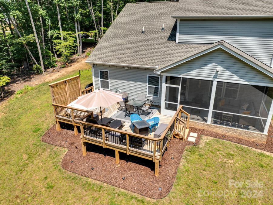 128 Harbor Watch Dr Statesville, NC 28677