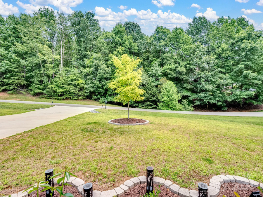 128 Harbor Watch Dr Statesville, NC 28677