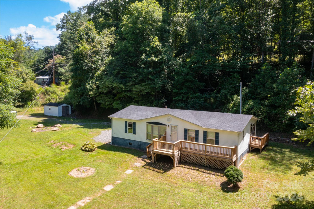 274 Spicewood Trl Mars Hill, NC 28754