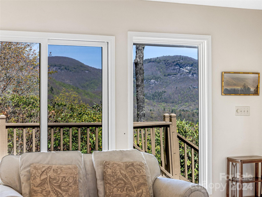 434 Toxaway Dr Lake Toxaway, NC 28747