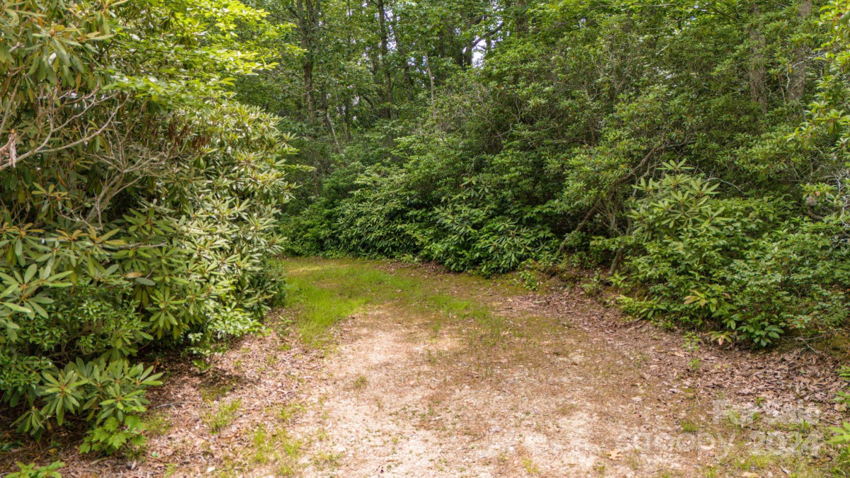 325 Continental Divide Rg Fairview, NC 28730