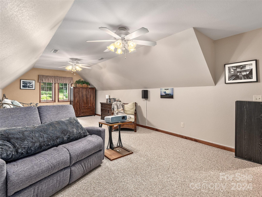 71 Serenity Cv Maggie Valley, NC 28751