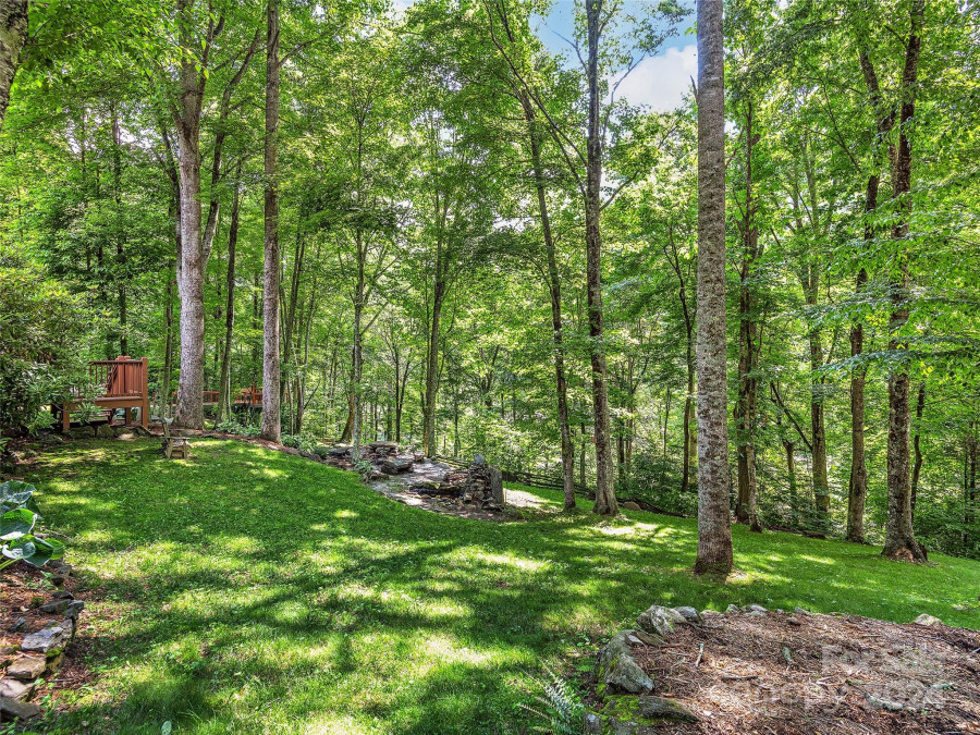 71 Serenity Cv Maggie Valley, NC 28751