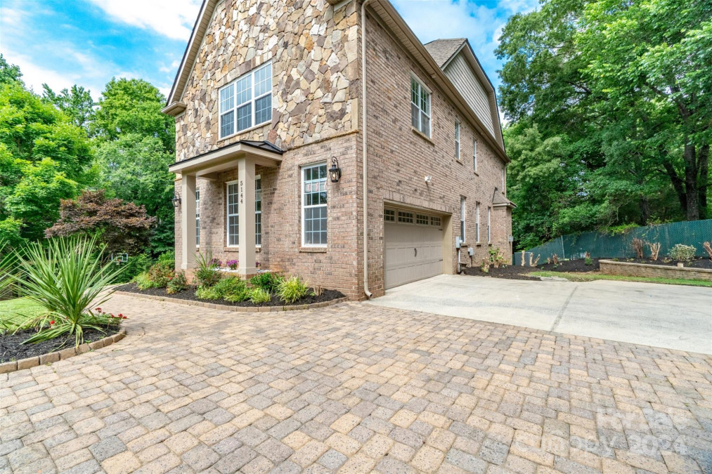 5144 Berkeley Park Ct Charlotte, NC 28277