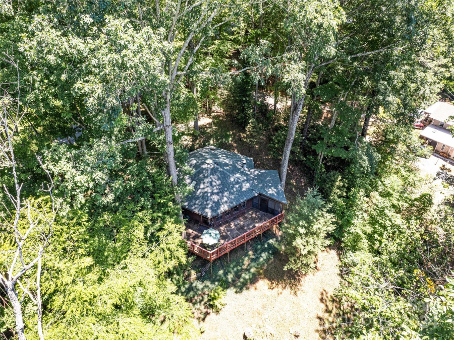 1004 Old Country Rd Waynesville, NC 28786