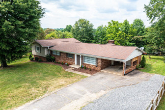 625 29th Ave Hickory, NC 28601