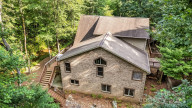 937 Ostin Creek Trl Mill Spring, NC 28756