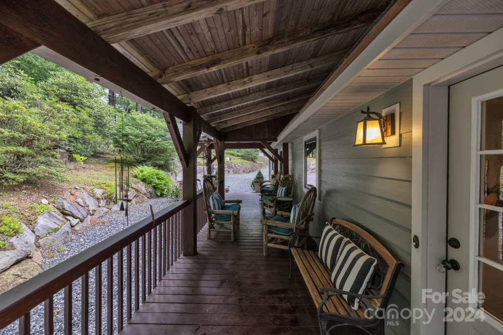 178 Whetstone Gap Rd Lake Toxaway, NC 28747