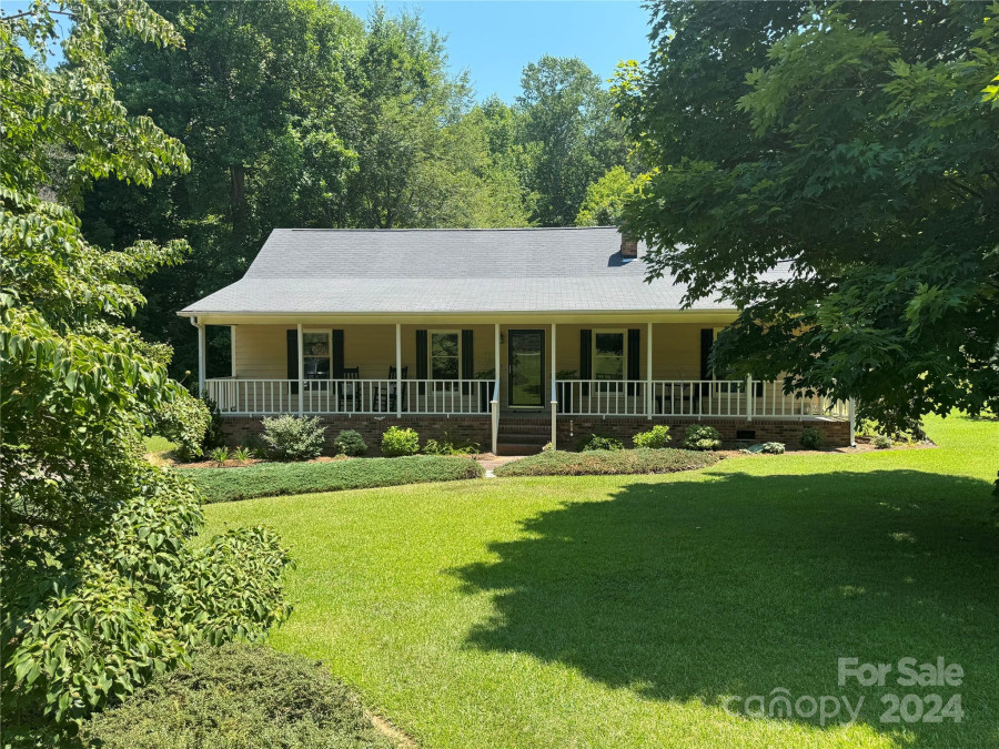 134 Sawtooth Ln Stanley, NC 28164