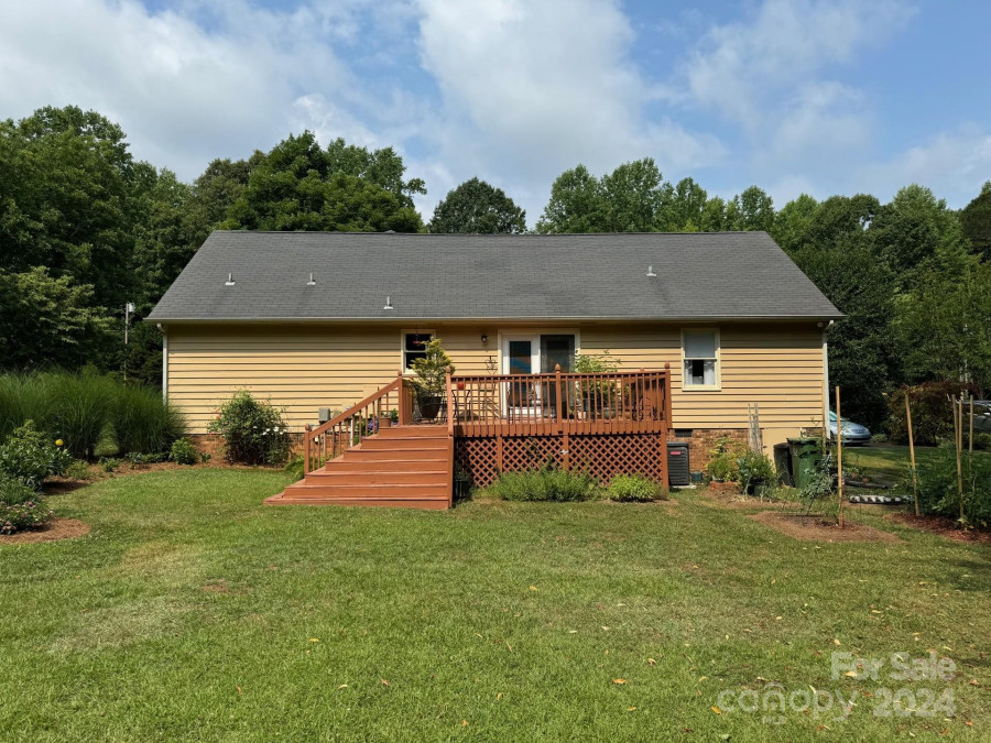 134 Sawtooth Ln Stanley, NC 28164