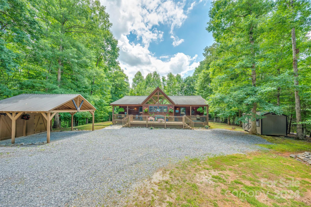 1026 Clearwater Pw Rutherfordton, NC 28139