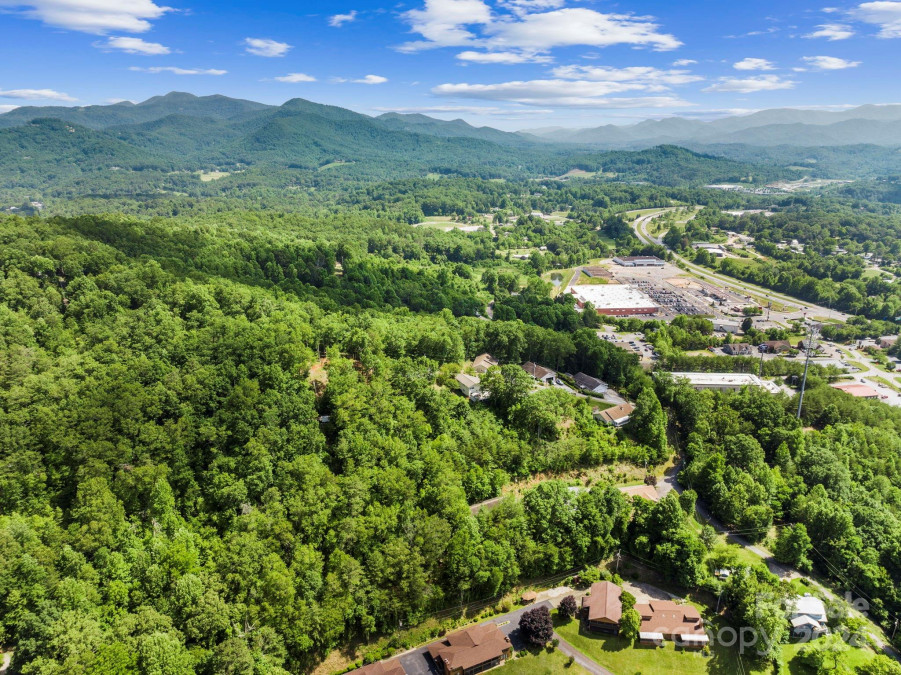 220 Cat Creek Est Franklin, NC 28734