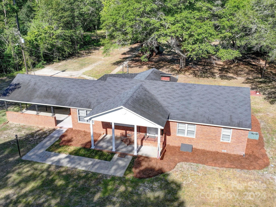 2384 Hwy 52 Hw Cheraw, SC 29520