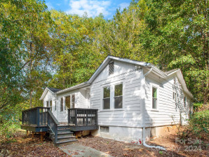 42 Maple Springs Rd Asheville, NC 28805