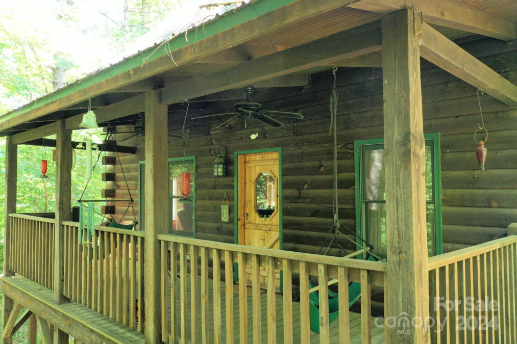 107 Cabin Rg Sylva, NC 28723