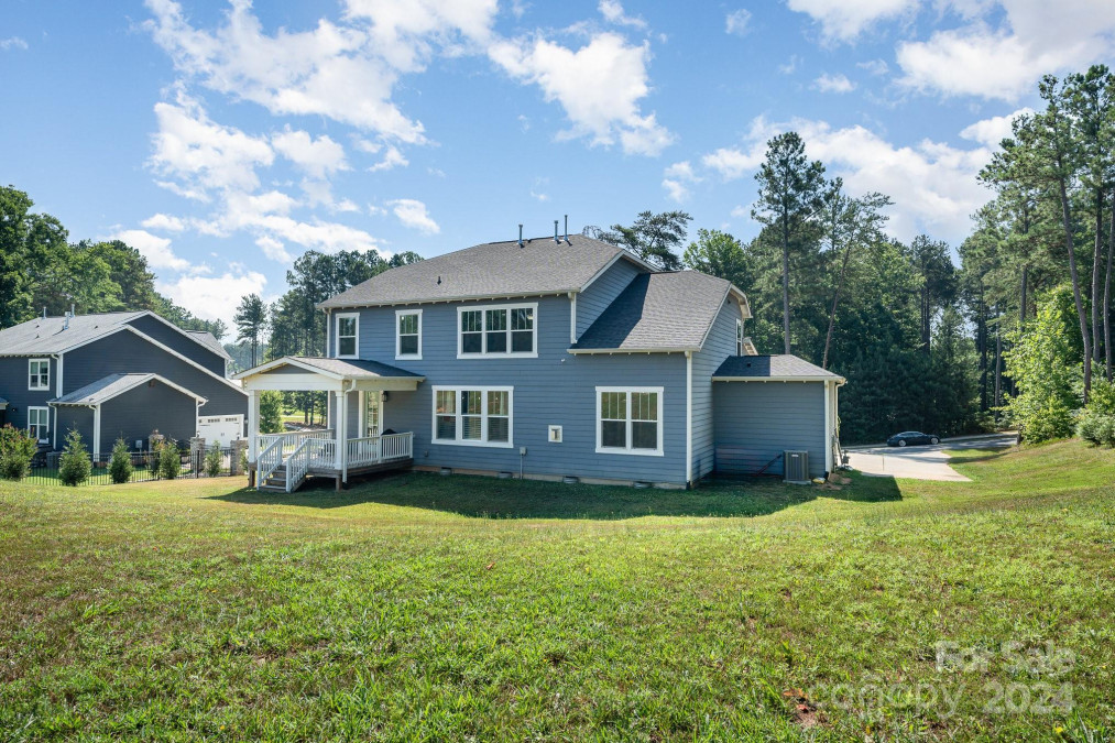 4243 Island Fox Ln Denver, NC 28037