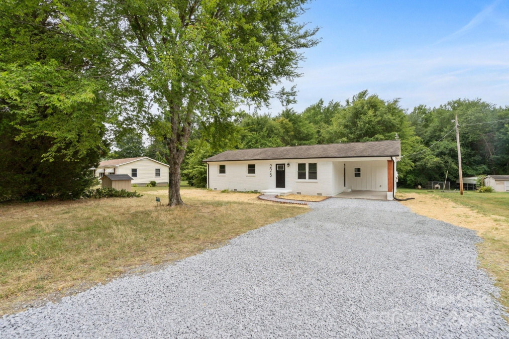 225 Ebenezer Rd Kings Mountain, NC 28086