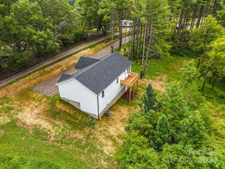 7 Greenridge Rd Weaverville, NC 28787