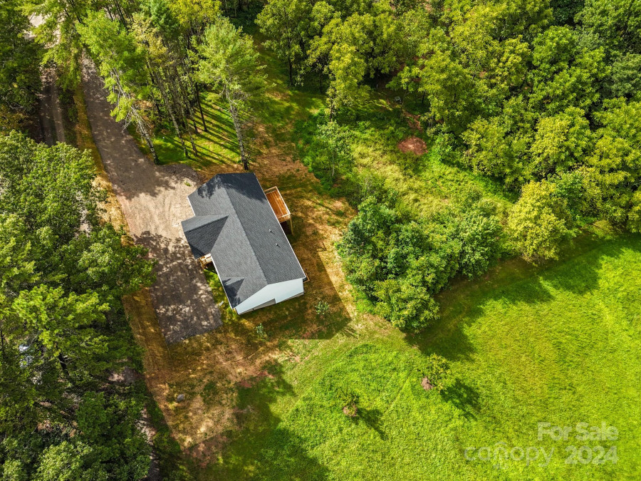 7 Greenridge Rd Weaverville, NC 28787