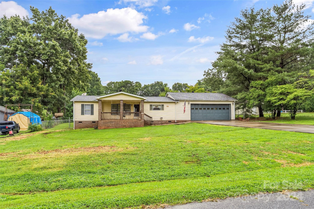 134 Amber Ln Statesville, NC 28677