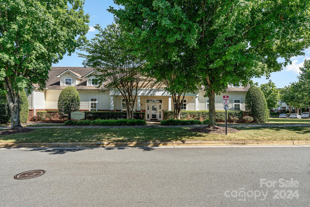 19773 Deer Valley Dr Cornelius, NC 28031