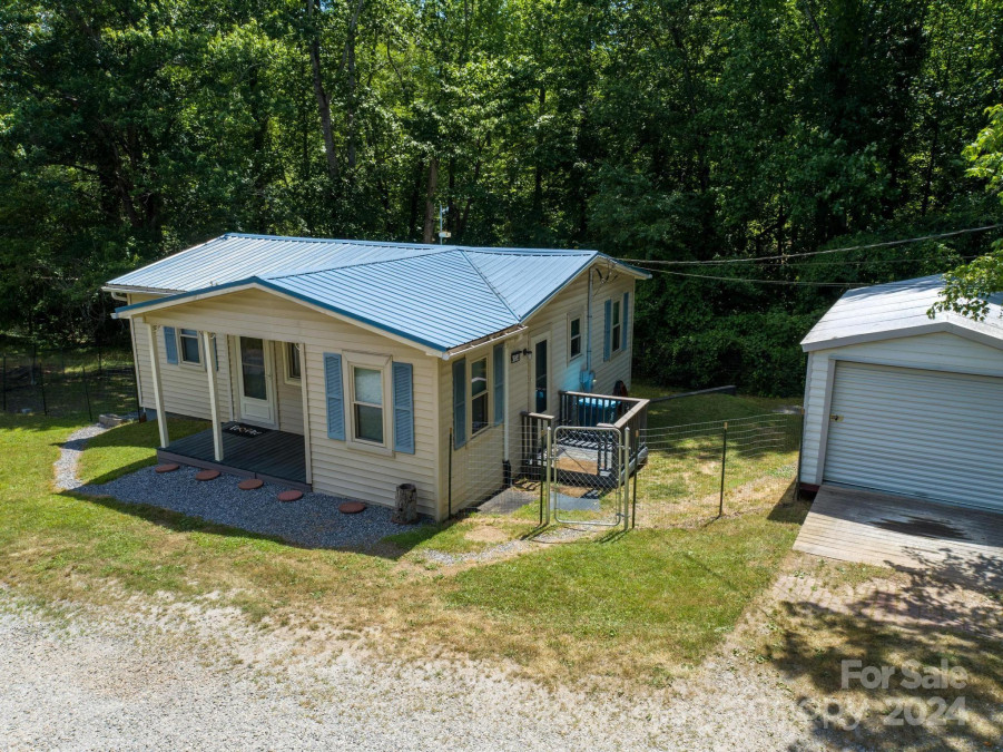 4134 Cook Road Extension Valdese, NC 28690