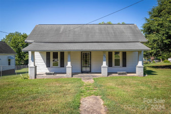 308 Randolph St Morganton, NC 28655