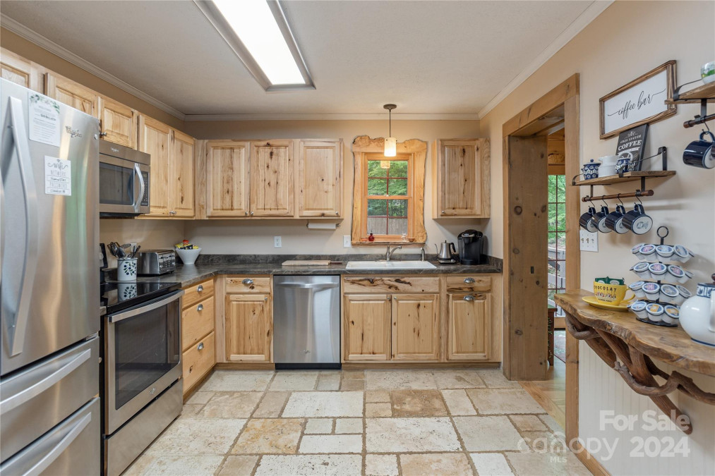 64 Scarlett Dr Pisgah Forest, NC 28768