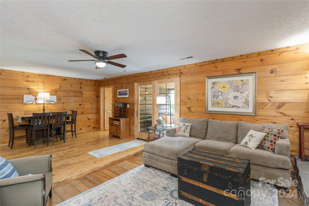 64 Scarlett Dr Pisgah Forest, NC 28768