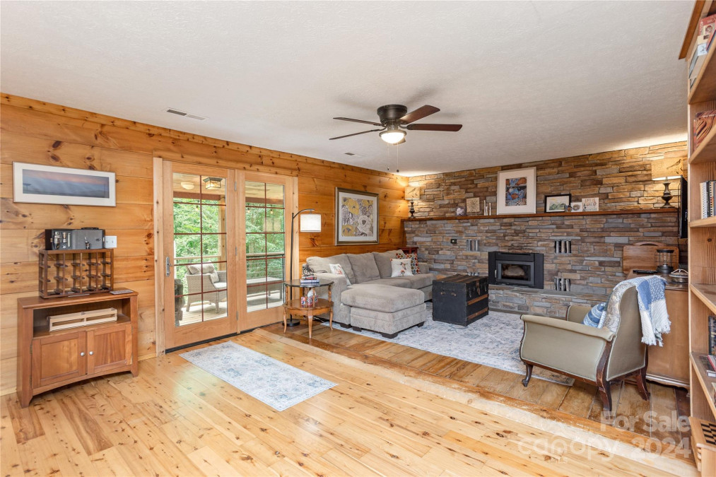 64 Scarlett Dr Pisgah Forest, NC 28768