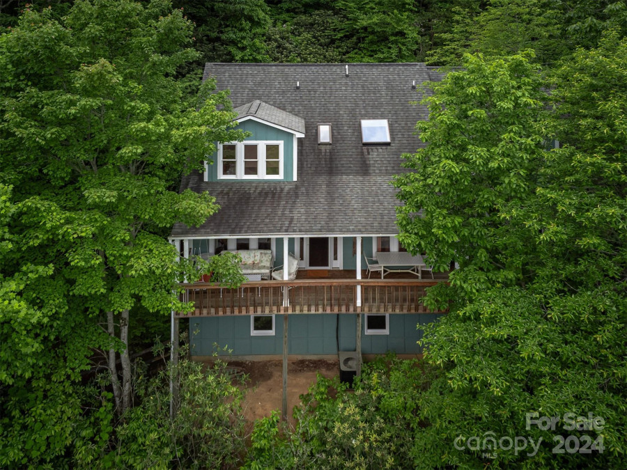 189 Hilltop Rd Black Mountain, NC 28711