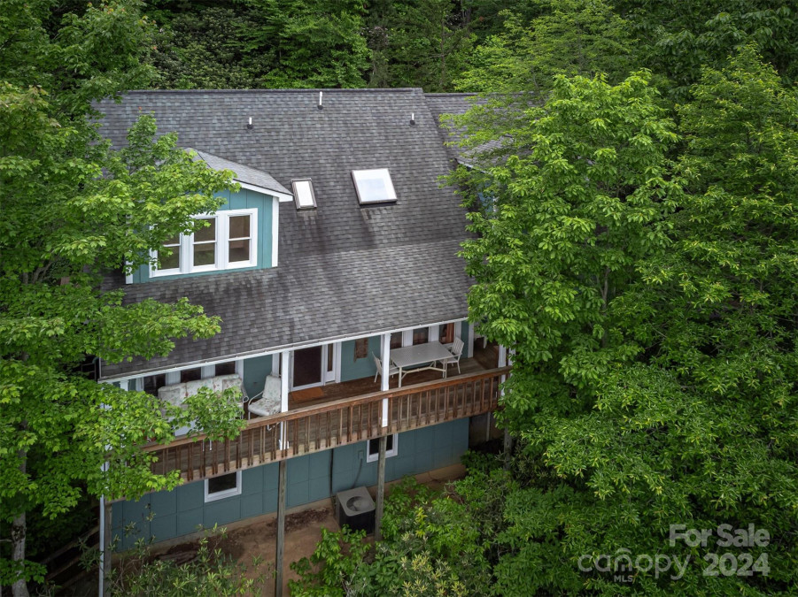 189 Hilltop Rd Black Mountain, NC 28711