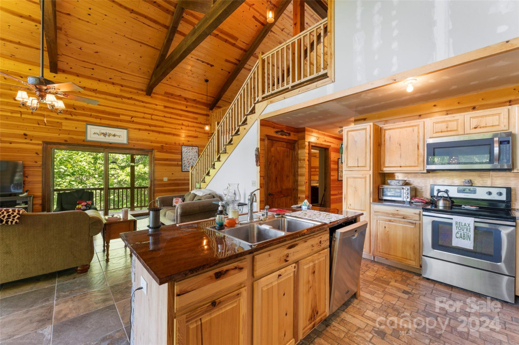 44 Split Rock Rd Brevard, NC 28712