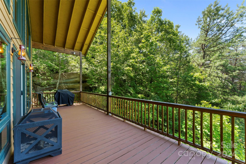 44 Split Rock Rd Brevard, NC 28712