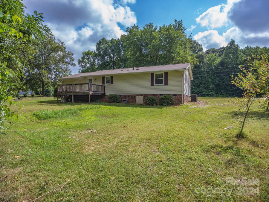 329 Cooper Farm Rd Statesville, NC 28625