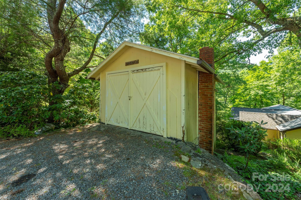 224 Virginia Rd Montreat, NC 28757