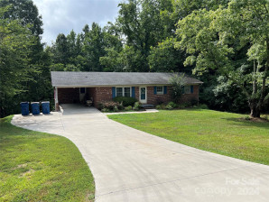 1111 Skyland Dr Mount Pleasant, NC 28124