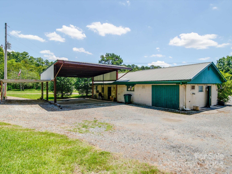 12770 Bringle Ferry Rd Richfield, NC 28137