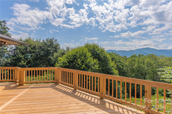 931 Scenic Cir Waynesville, NC 28786