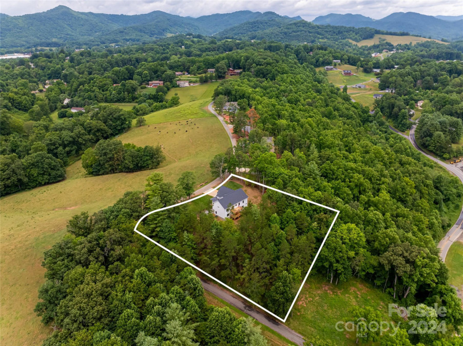 168 Country Dr Mars Hill, NC 28754