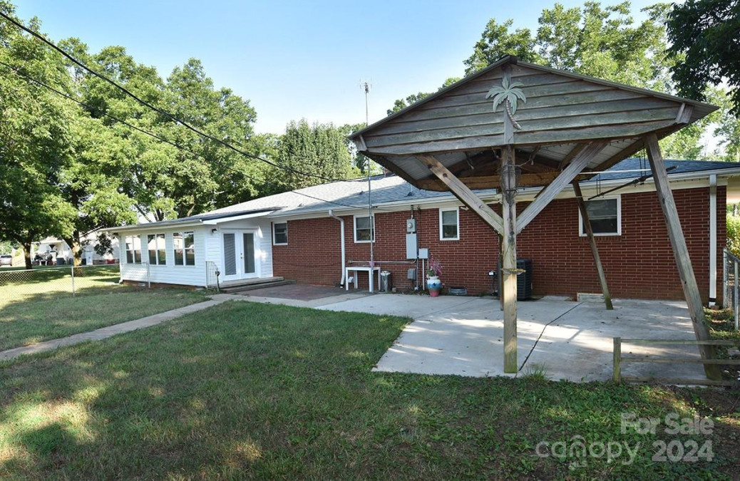 7010 Nc 152 Hw Rockwell, NC 28138