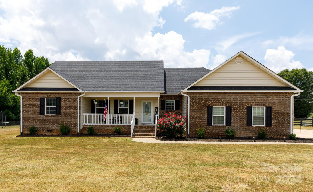 1306 Bryson Creek Dr Mcconnells, SC 29726