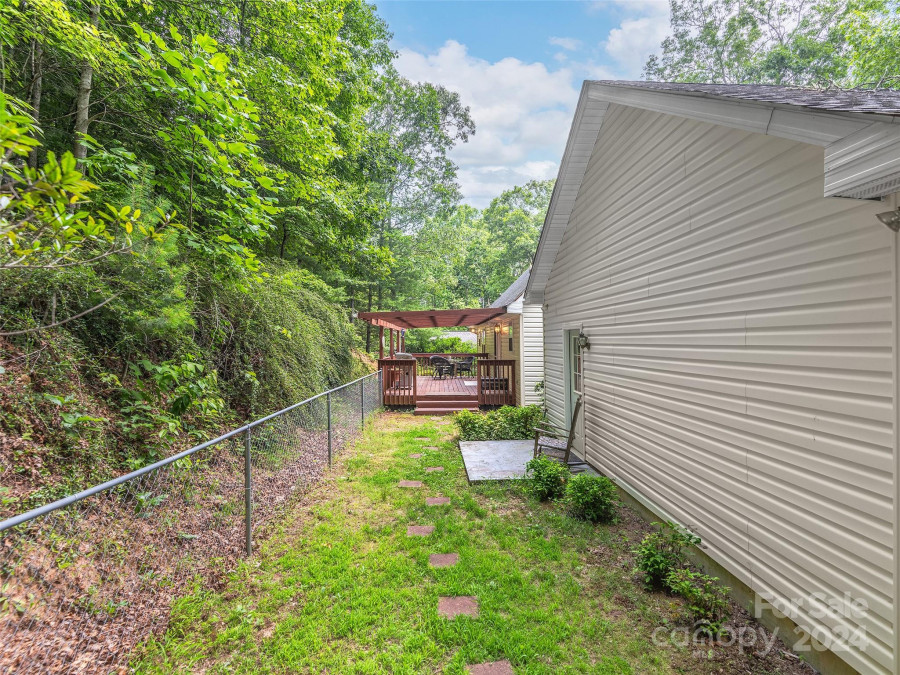 210 Sleepy Hollow None Waynesville, NC 28785